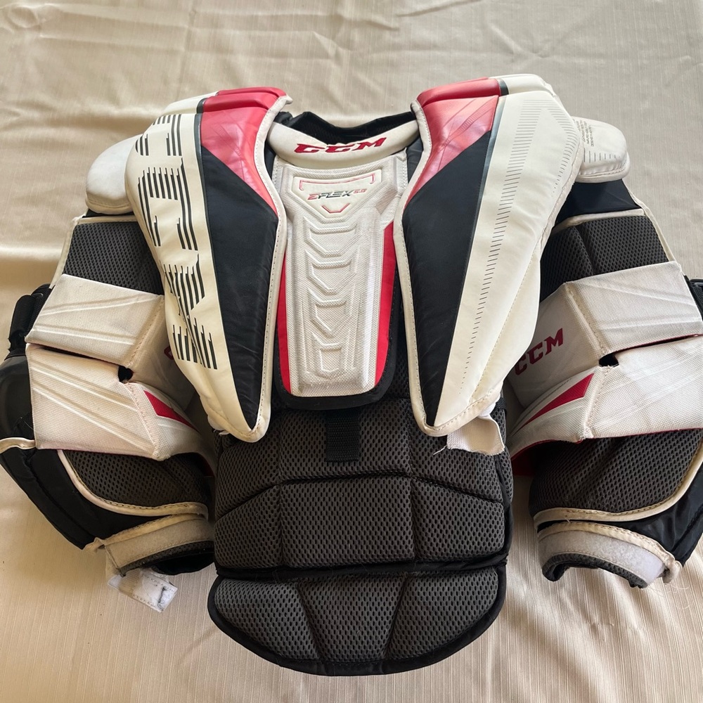 CCM E-flex 5.9 Goalie chest protector